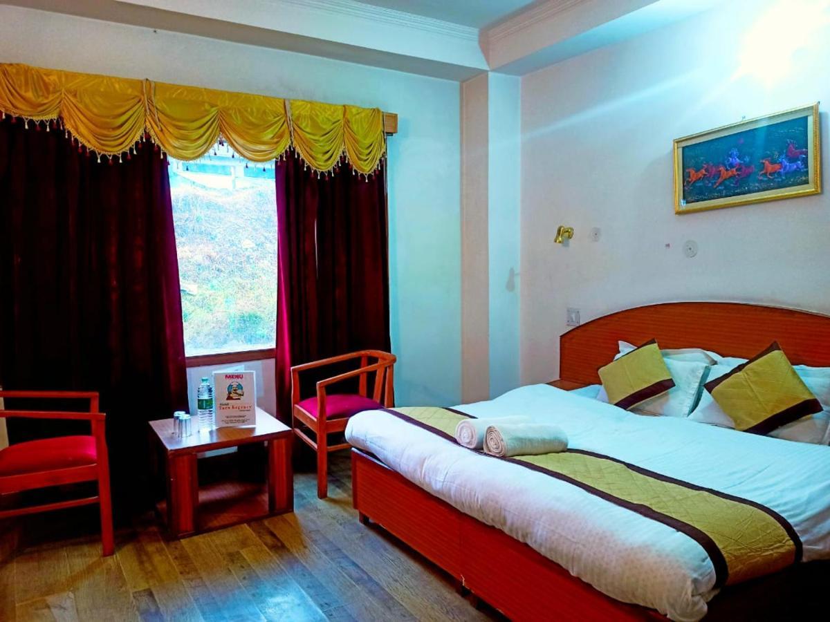 "Tara Homes" With Open Rooftop Terrace Shimla Ngoại thất bức ảnh